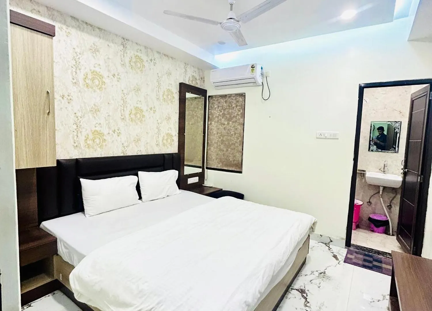 Hotel Sk Palace Varanasi